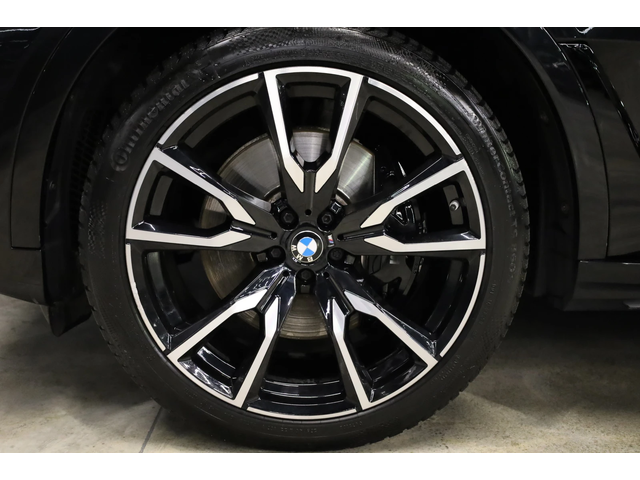 BMW X7 4.0d* INDIVIDUAL* SWAROVSKI* PANO* 360* - автомобили, коли, обяви за нови и употребявани 4