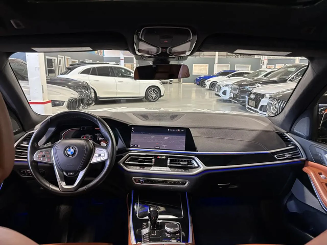 BMW X7 * INDIVIDUAL* 360CAM* DISTRONIC* PANO* - автомобили, коли, обяви за нови и употребявани 9