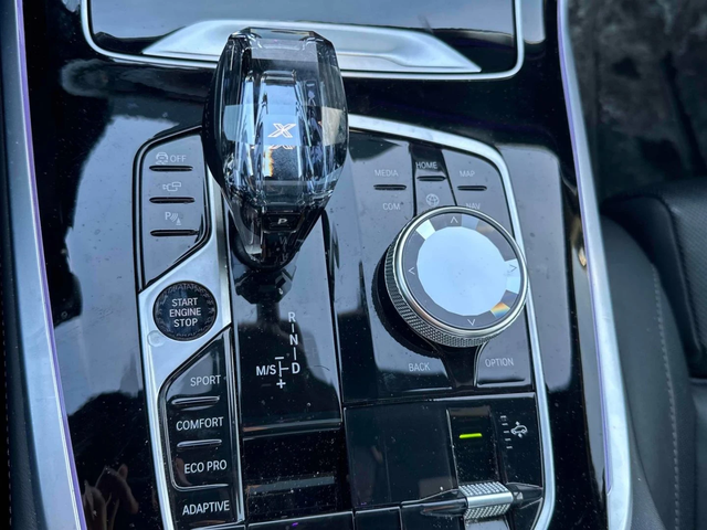 BMW X7 M-pkg* Shadow-line* Massage* Distronic* 360View* В - автомобили, коли, обяви за нови и употребявани 8