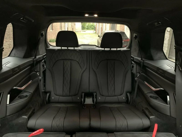 BMW X7 M50d - автомобили, коли, обяви за нови и употребявани 9