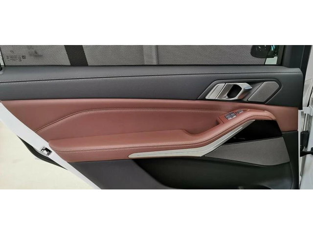 BMW X7 xDrive 30d M Sport - автомобили, коли, обяви за нови и употребявани 13