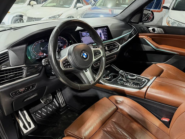 BMW X7 M-PACK| МАСАЖ| LASER| DISTRONIK| ОБДУХ| SWAROVSKI| - автомобили, коли, обяви за нови и употребявани 5