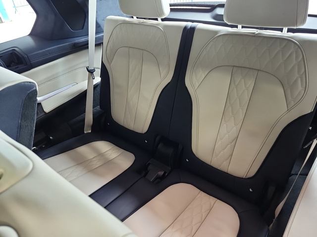BMW X7 4.4L 8cyl AWD - автомобили, коли, обяви за нови и употребявани 13
