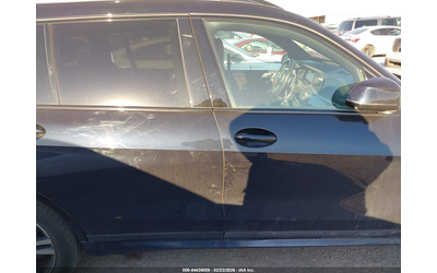 BMW X7 4.4L V-8 DI, DOHC, VVT, TURBO, 523HP All Wheel Drive - автомобили, коли, обяви за нови и употребявани 11