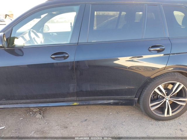 BMW X7 4.4L V-8 DI, DOHC, VVT, TURBO, 523HP All Wheel Drive - автомобили, коли, обяви за нови и употребявани 12