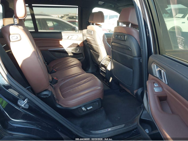 BMW X7 4.4L V-8 DI, DOHC, VVT, TURBO, 523HP All Wheel Drive - автомобили, коли, обяви за нови и употребявани 6