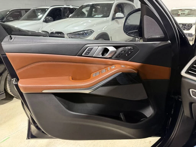 BMW X7 40i MSPORT* DISTRONIC* HEAD-UP* МАСАЖ* 360* LASER - автомобили, коли, обяви за нови и употребявани 5