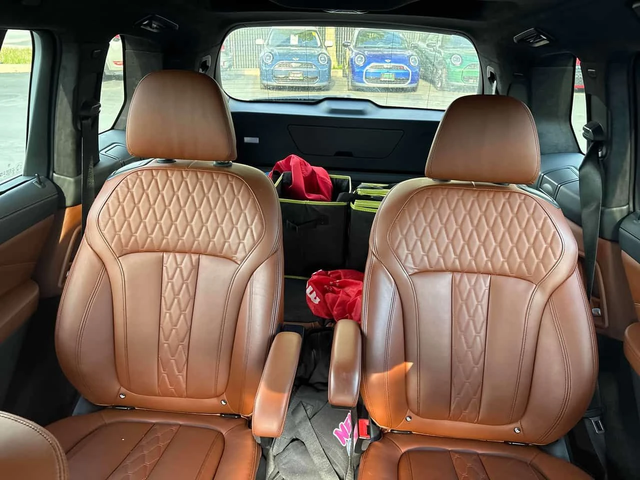 BMW X7 * xDrive40i * ПОДГРЕВИ * 360 * PANO * CARFAX - автомобили, коли, обяви за нови и употребявани 9