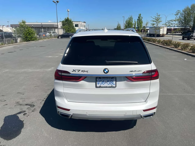 BMW X7 xDrive40i/ОБДУХВАНЕ/ПАНОРАМА/HARMAN KARDON/360 - автомобили, коли, обяви за нови и употребявани 4
