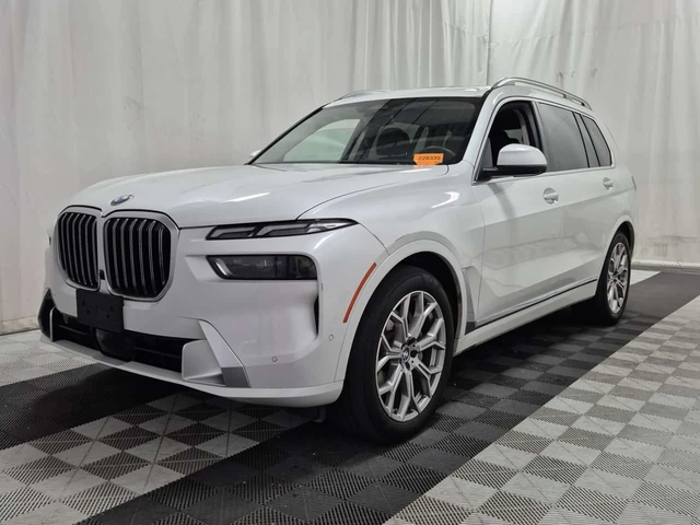 BMW X7 XDRIVE40I| SKY LOUNGE| HUD| 360| AMB| 7 MEСТА - автомобили, коли, обяви за нови и употребявани 0