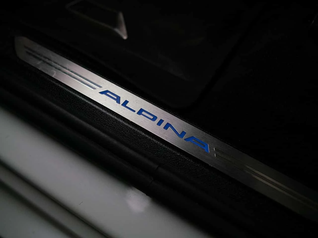 BMW X7 * M50i * ALPINA XB7 | PREMIUM | DISTRONIC | 360 - автомобили, коли, обяви за нови и употребявани 8