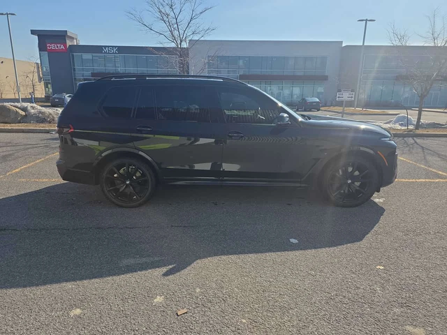 BMW X7 xDrive40i M SPORТ/COLOUR CHANGING SUNROOF/CRYSTAL - автомобили, коли, обяви за нови и употребявани 2