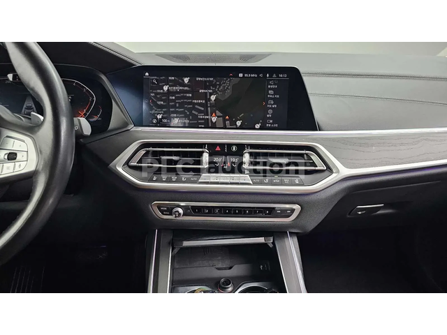 BMW X7 HEAD-UP * ОДБУХВАНЕ * H/K * PANO * 360 - автомобили, коли, обяви за нови и употребявани 14