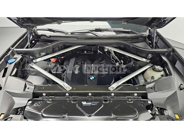 BMW X7 HEAD-UP * ОДБУХВАНЕ * H/K * PANO * 360 - автомобили, коли, обяви за нови и употребявани 5