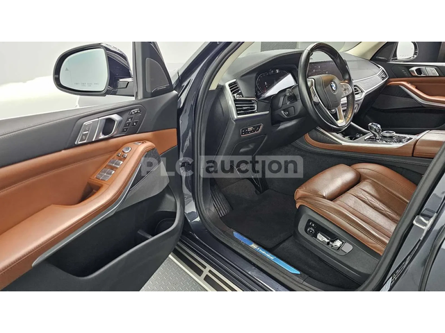 BMW X7 HEAD-UP * ОДБУХВАНЕ * H/K * PANO * 360 - автомобили, коли, обяви за нови и употребявани 9