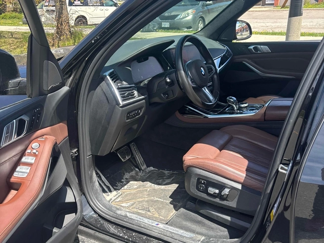 BMW X7 xDrive40i / CARFAX - автомобили, коли, обяви за нови и употребявани 6