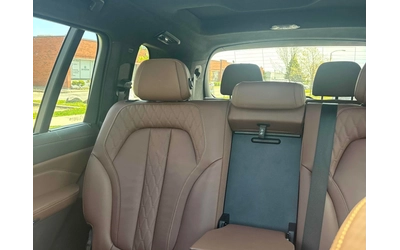 BMW X7 xDrive40i / CARFAX - автомобили, коли, обяви за нови и употребявани 9