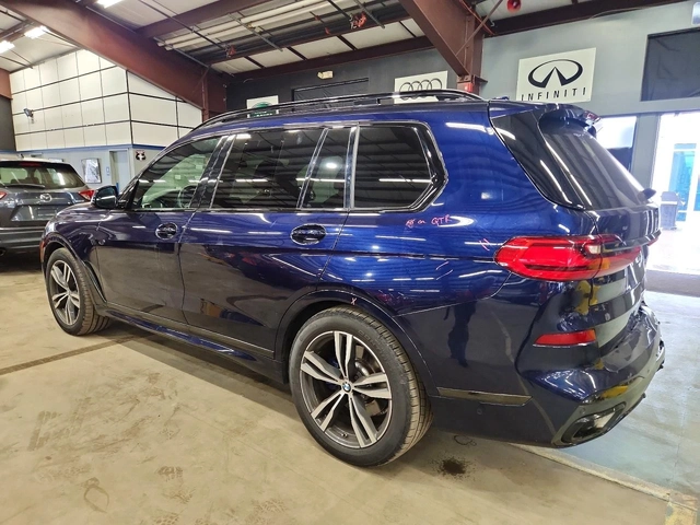 BMW X7 XDRIVE40i* MSPORT* ПОДГРЕВ* ОБДУХВАНЕ* 360* КАМЕРА - автомобили, коли, обяви за нови и употребявани 4