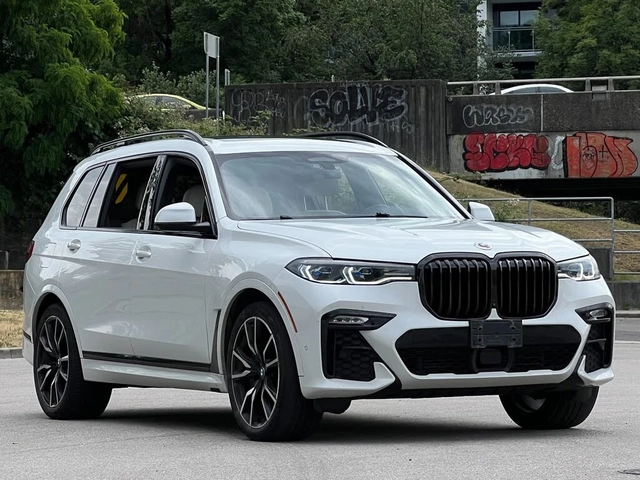 BMW X7 40i* M SPORT* LASER* HEAD UP* МАСАЖ* ОБДУХ* 360 - автомобили, коли, обяви за нови и употребявани 1