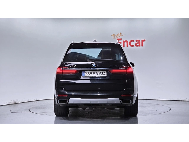 BMW X7 xDrive 40d Design Pure Excellence - автомобили, коли, обяви за нови и употребявани 3