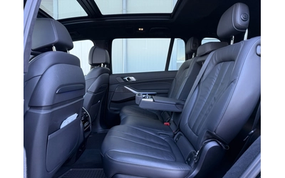 BMW X7 xDrive 40d M-Pack Реален пробег - автомобили, коли, обяви за нови и употребявани 12
