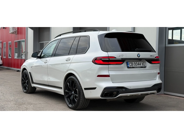 BMW X7 xDrive40i - автомобили, коли, обяви за нови и употребявани 2
