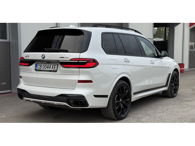 BMW X7 xDrive40i - автомобили, коли, обяви за нови и употребявани 4