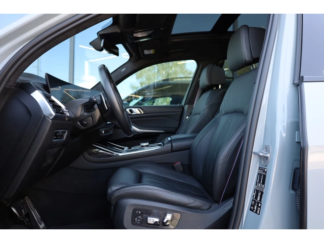 BMW X7 M SPORT PRO* XDRIVE* SWAROVSKI* SKY LOUNGE* 360* - автомобили, коли, обяви за нови и употребявани 11