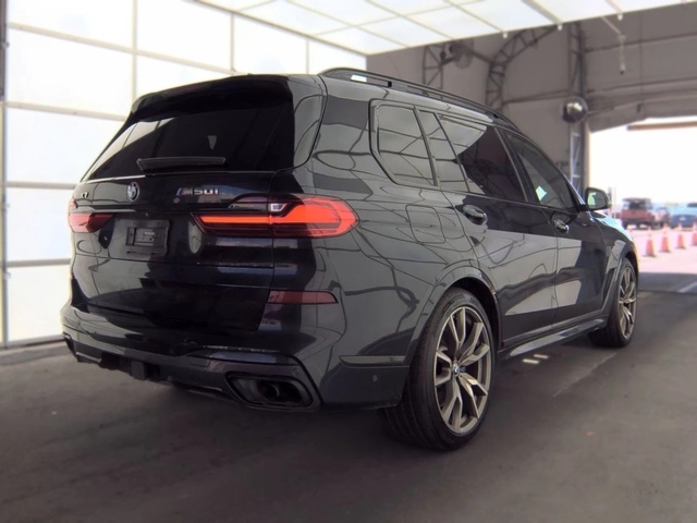 BMW X7 M50i - автомобили, коли, обяви за нови и употребявани 4