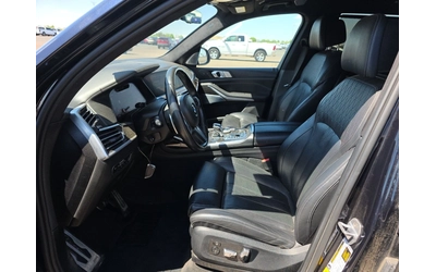 BMW X7 M50i - автомобили, коли, обяви за нови и употребявани 8