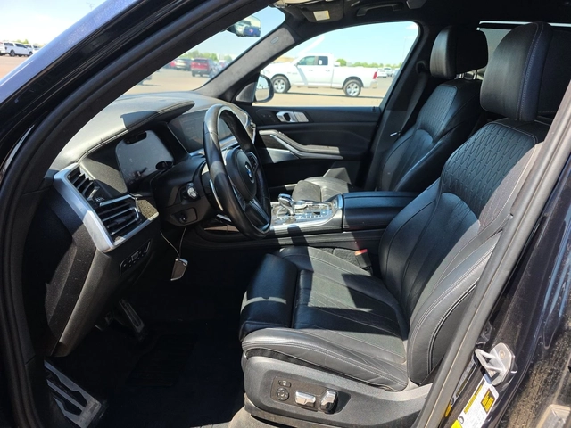 BMW X7 M50i - автомобили, коли, обяви за нови и употребявани 8