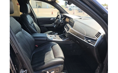 BMW X7 M50i - автомобили, коли, обяви за нови и употребявани 9