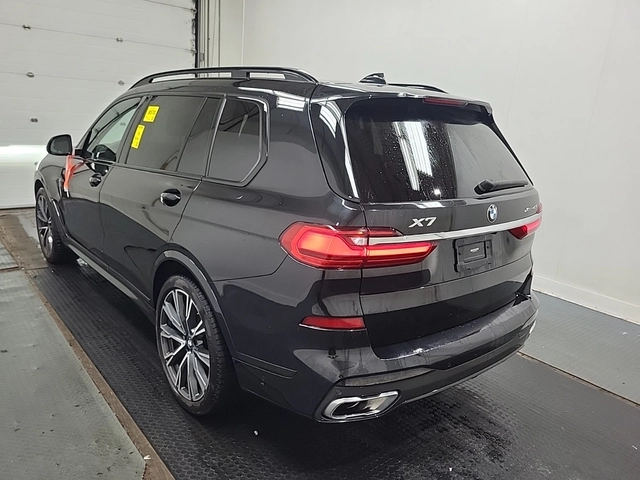 BMW X7 - автомобили, коли, обяви за нови и употребявани 3