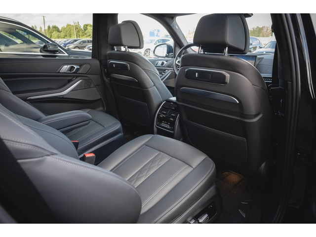 BMW X7 X7 40d xDrive M Pack - автомобили, коли, обяви за нови и употребявани 14