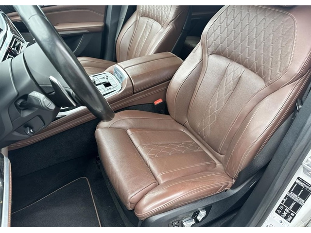 BMW x7 x7 M50d - автомобили, коли, обяви за нови и употребявани 4