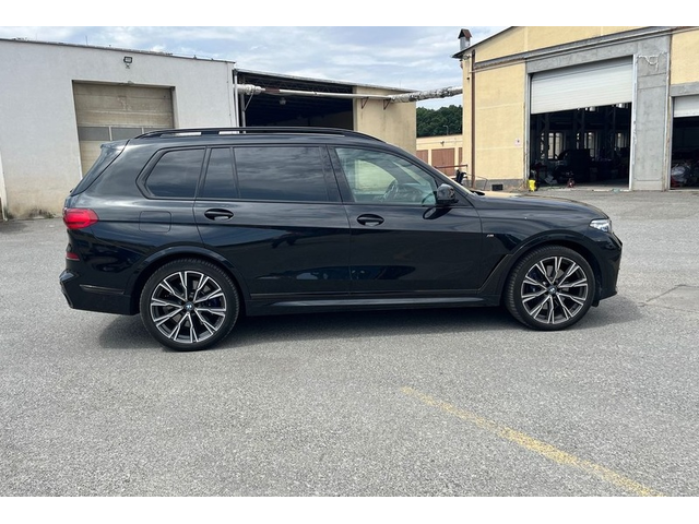 BMW X7 X7 M50i xDrive - автомобили, коли, обяви за нови и употребявани 1
