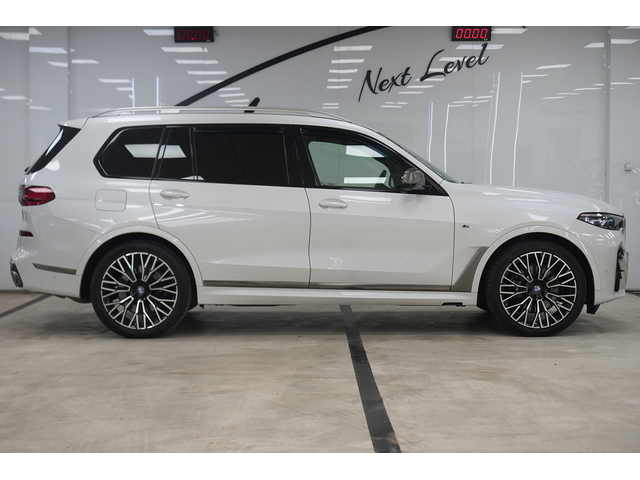 BMW X7 X7 M50i xDrive Individual Shadow Line - автомобили, коли, обяви за нови и употребявани 5