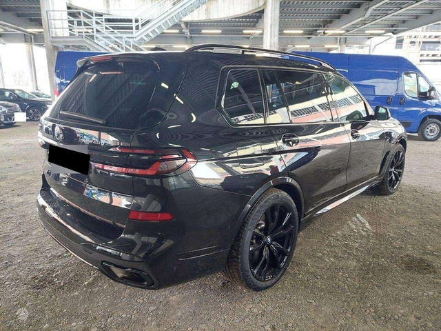 BMW X7 X7 xDrive 40d - автомобили, коли, обяви за нови и употребявани 2
