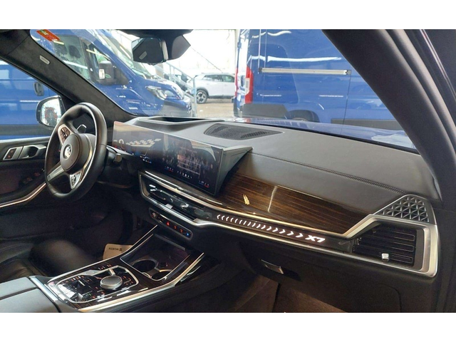 BMW X7 X7 xDrive 40d - автомобили, коли, обяви за нови и употребявани 6