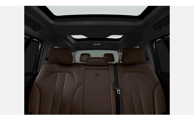 BMW X7 xDrive40d - автомобили, коли, обяви за нови и употребявани 11