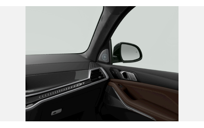 BMW X7 xDrive40d - автомобили, коли, обяви за нови и употребявани 10