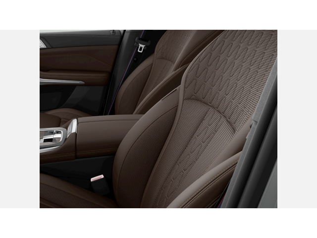 BMW X7 xDrive40d - автомобили, коли, обяви за нови и употребявани 8