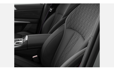 BMW X7 xDrive40d - автомобили, коли, обяви за нови и употребявани 8