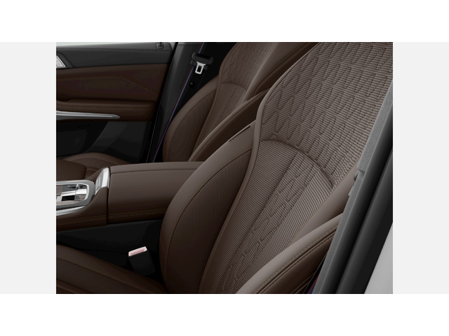 BMW X7 xDrive40d - автомобили, коли, обяви за нови и употребявани 8