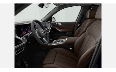 BMW X7 xDrive40i - автомобили, коли, обяви за нови и употребявани 7