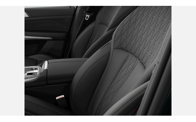 BMW X7 xDrive40i - автомобили, коли, обяви за нови и употребявани 8