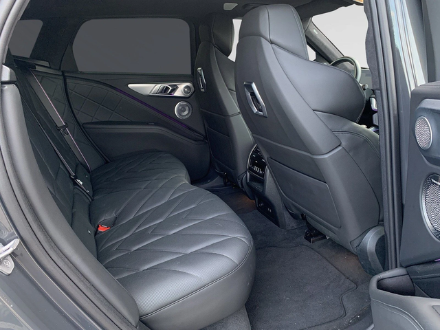 BMW XM Bowers&Wilkins - автомобили, коли, обяви за нови и употребявани 7