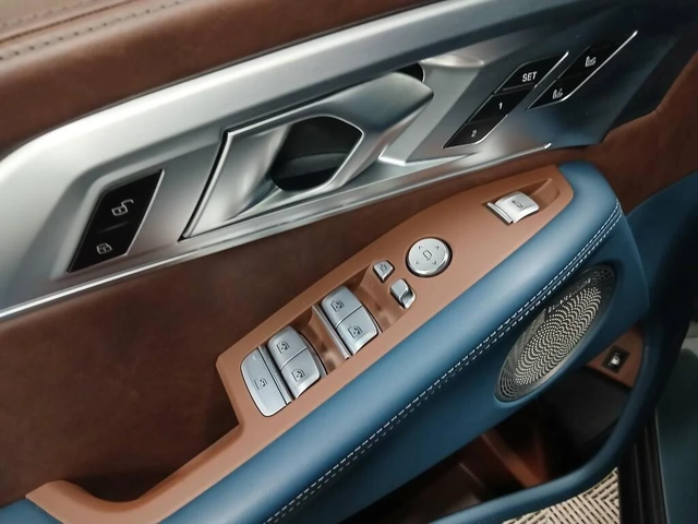 BMW XM ///M DISTRONIC/ВАКУУМ/ОБДУХВАНЕ/HEAD-UP/ПОДГРЕВИ - автомобили, коли, обяви за нови и употребявани 7