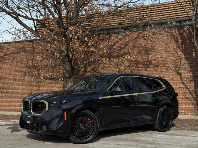 BMW XM XDRIVE * MASSAGE * B&W * DISTRONIC * HEAD UP - автомобили, коли, обяви за нови и употребявани 0