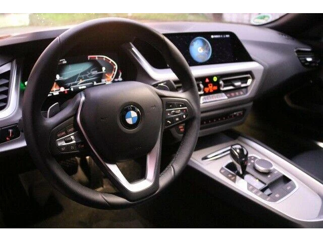 BMW Z4 sDrive20i Sport - автомобили, коли, обяви за нови и употребявани 10